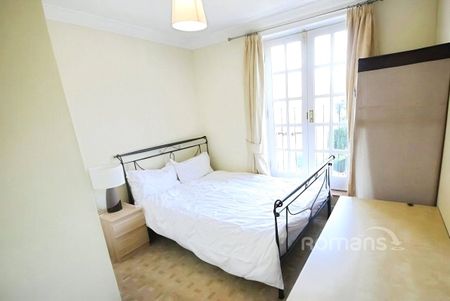 3 bedroom apartment to rent - Photo 2