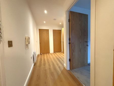 2 bedroom flat to rent - Photo 5