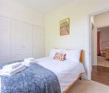 2 Bed Terraced House, Canonbury Square, N1 - Photo 5