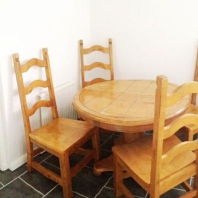 Ravenscliffe Avenue Room 4 - Photo 1