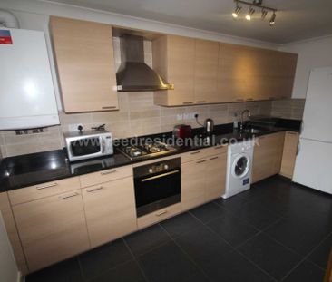 Exeter Road, Birmingham. First Floor four bedroom purpose built flat. - Photo 4