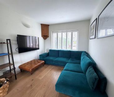 3 Bedroom Semi Detached To Let - Photo 2