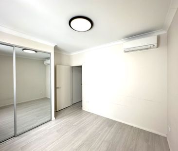 Beautiful Two Bedroom Unit in a Prime Liverpool Location - Photo 2