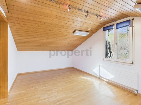 Grosse 6.5 Zimmer-Maisonette-Wohnung auf dem Land - Foto 1