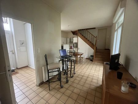 Location Maison 5 pièces 136 m2 à Essigny-le-Petit - Photo 3