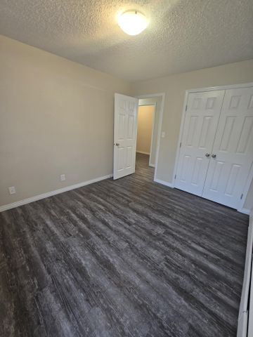 Modern Ground Floor 2 Bedroom in the Heart of Downtown - Photo 2