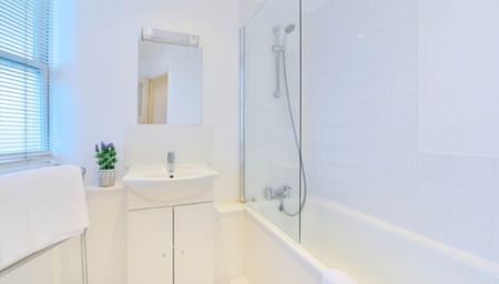 Price £650 pw - Available Now - Furnished / Unfurnished - Photo 3