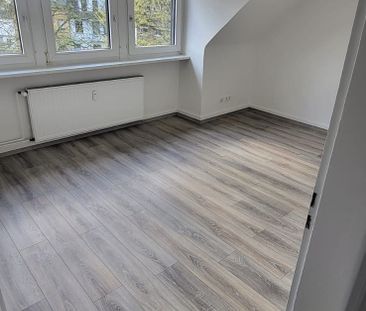 3 Zimmer Dachgeschosswohnung in Homberg.. - Photo 5
