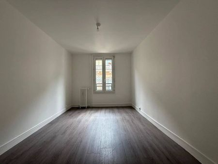 Rental Apartment Paris 10th Saint-Vincent-de-Paul - Photo 4