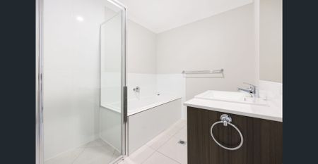 NORTH TAMWORTH - Brand New 4 Bedroom Home - Photo 3