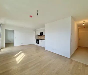 Wohnen mit Blick auf den Donauturm - Photo 1