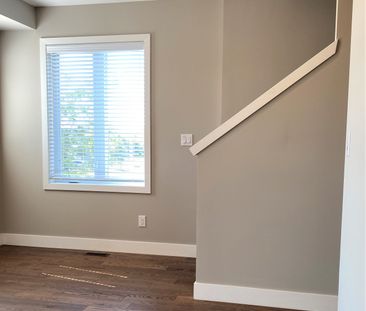 For Lease - 2148 Meadowgate Boulevard, London South, Ontario - Photo 3