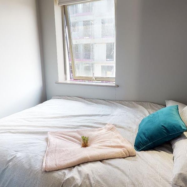 6 bedroom flat share to rent - Photo 1
