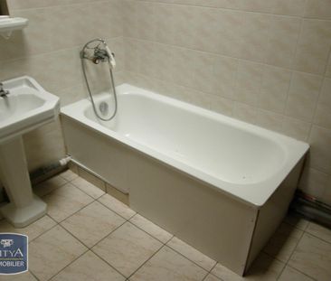 Location Appartement 4 pièces 79m² VERDUN SUR GARONNE 82600 - Photo 2