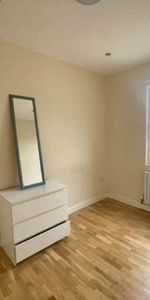 2 bedroom property to rent in Walthamstow - Photo 3