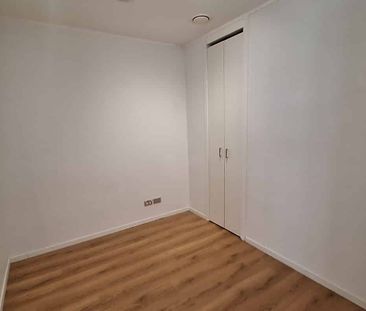 Two Bedroom Apartment Queen Street - Photo 2