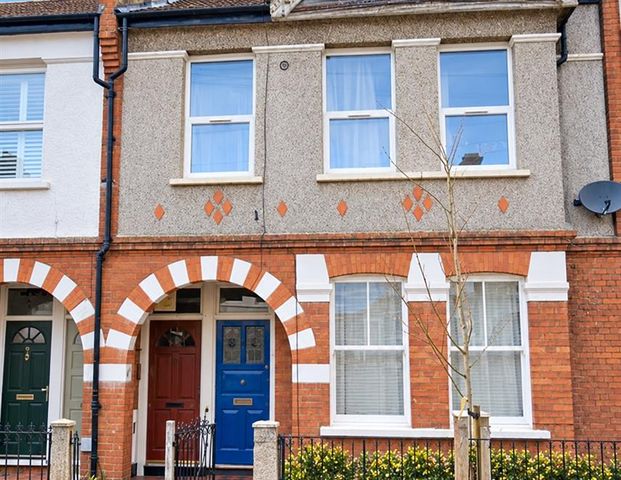 Salterford Road, London SW17 - Photo 1