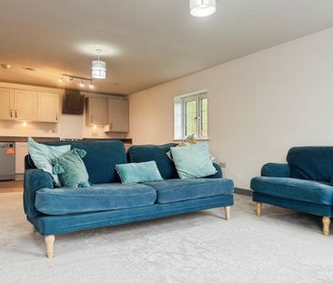 2 bedroom flat to rent - Photo 6