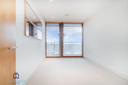 Lymington Road, West Hampstead, London, NW6 - Three Bedroom Flat To Rent - £1,100pw / £4,767pcm - Photo 4