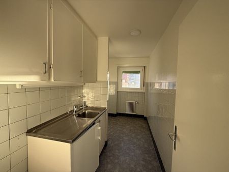 Luminous 2-room apartment in the city center - Photo 2