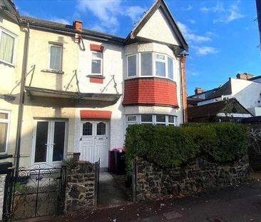 Westcliff On Sea, SS0 - Photo 6