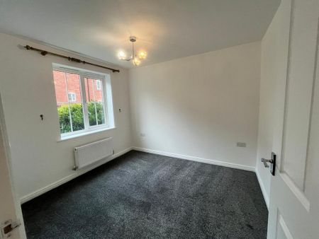 5 bedroom townhouse to rent - Photo 3