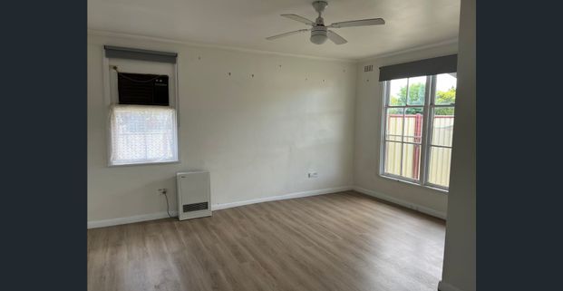 Easy living, great location - Photo 1