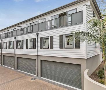 Bright and modern townhouse - Photo 3