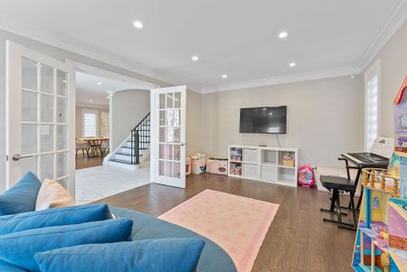 For Lease - 2057 Peak Place, Oakville, Ontario - Photo 2