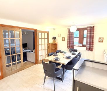 Sharoe Green Lane, Preston - Photo 2