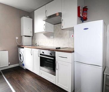 Apt 3, 4 Darnley Road - Photo 3