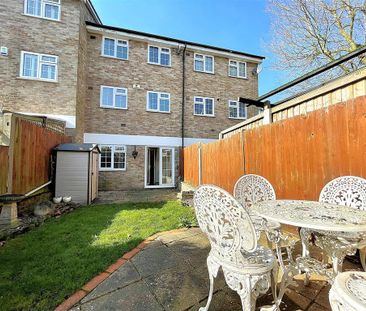 3 bedroom townhouse to rent - Photo 6