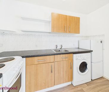 1 bedroom flat to rent - Photo 6