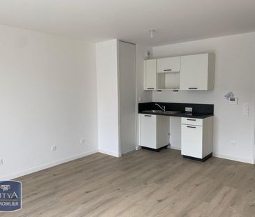 Location Appartement 2 pièces 43m² ST CYR SUR LOIRE 37540 - Photo 3