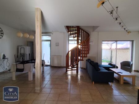 Location Appartement 12m² PERIGUEUX 24000 - Photo 2