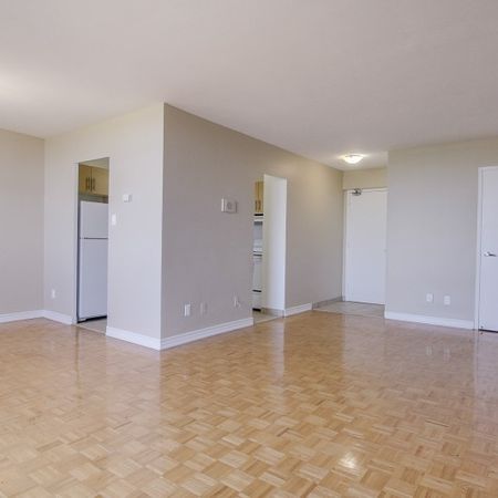 Carillon Apartments - Photo 3