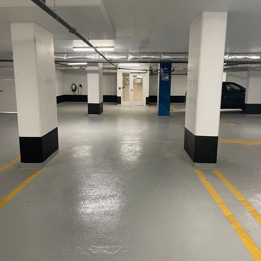 For Lease - 95 Mcmahon Drive Unit# 3709, Toronto, Ontario - Photo 1