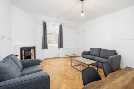 4 bedroom townhouse to rent - Photo 2