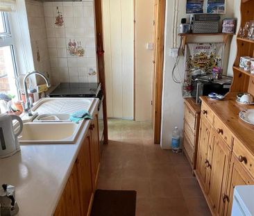 2 bedroom terraced house to rent - Photo 6