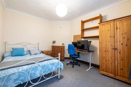 4 bedroom private hall to rent - Photo 5