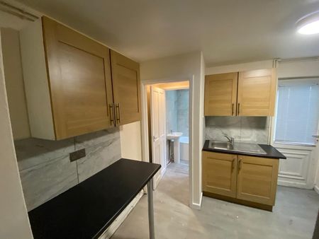 2 Bed Terraced House, Burnand Street, L4 - Photo 5