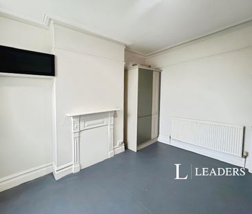 2 bedroom maisonette to rent Queens Park Road, East Sussex, Brighto... - Photo 5