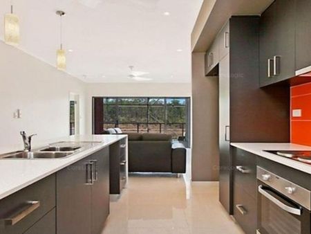 Modern 2-Bedroom Apartment in Sought-After Johnston - Photo 4