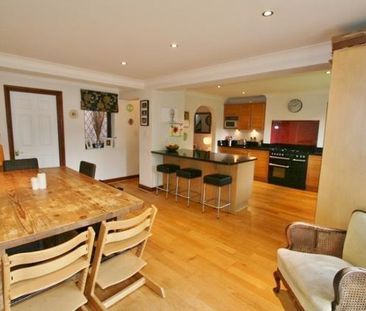 4 bedroom detached house to rent - Photo 6