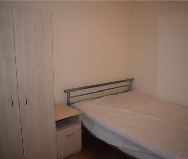 6 bedroom terraced house to rent - Photo 5