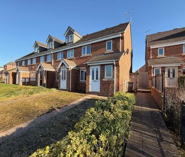 3 bedroom mews to rent - Photo 1