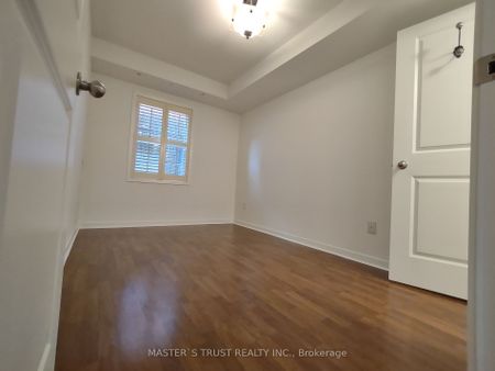 Condo Townhouse For Lease | E8143772 - Photo 5