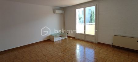 Appartement de 64 m² à Nimes - Photo 2