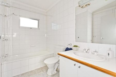 Unit 8/14 Chinnock Lane, Kensington. - Photo 5