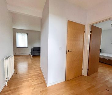2 bed ground floor flat to rent in NE10 - Photo 2